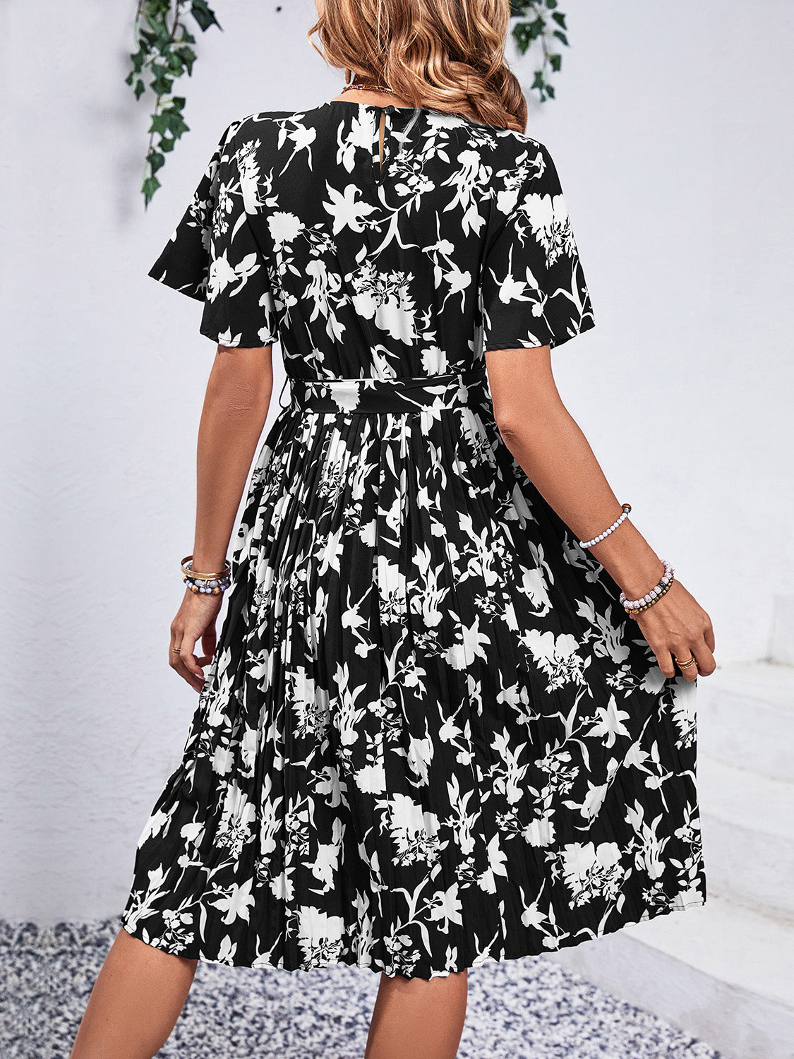 Printed Round Neck Short Sleeve Slightly Stretchy Dress